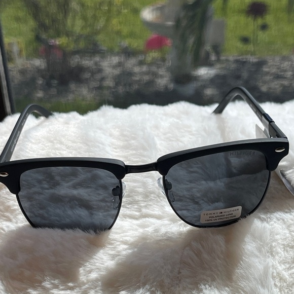 TOMMY HILFIGER Sunglasses 52-21-145 Unisex main image 9